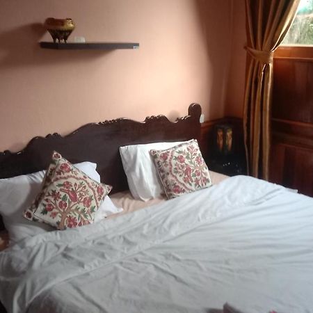 Pukyo Bed And Breakfast Belgian Lao Ban Nangoy Extérieur photo